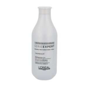 L'Oréal Professionnel Expert Silver Shampoo bottle for damaged and colored grey and white hair